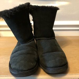Ugg boots with bows
